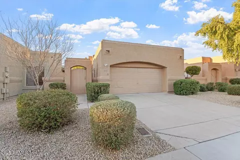 4529 E Wescott Dr, Phoenix, AZ 85050 photo 2