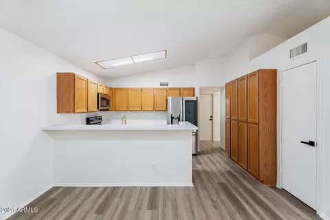 4529 E Wescott Dr, Phoenix, AZ 85050 photo 12