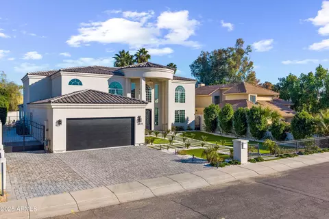 Exterior - 6237 N 5th Pl, Phoenix, AZ 85012 photo 6 of 12