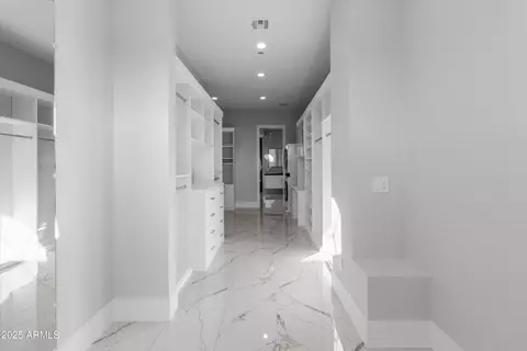 Entry Way - 6237 N 5th Pl, Phoenix, AZ 85012 photo 4 of 5