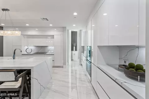 Kitchen - 6237 N 5th Pl, Phoenix, AZ 85012 photo 5 of 5