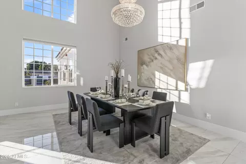 Dining - 6237 N 5th Pl, Phoenix, AZ 85012 photo 3 of 4