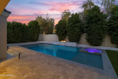 Exterior - 6237 N 5th Pl, Phoenix, AZ 85012 photo 11 of 12