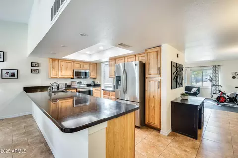 5128 E Toniko Dr, Phoenix, AZ 85044 photo 7