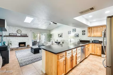 5128 E Toniko Dr, Phoenix, AZ 85044 photo 6