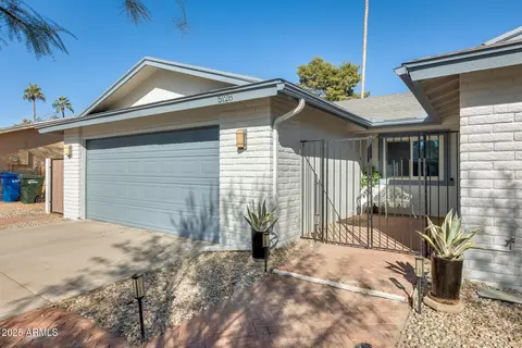 5128 E Toniko Dr, Phoenix, AZ 85044 photo 3