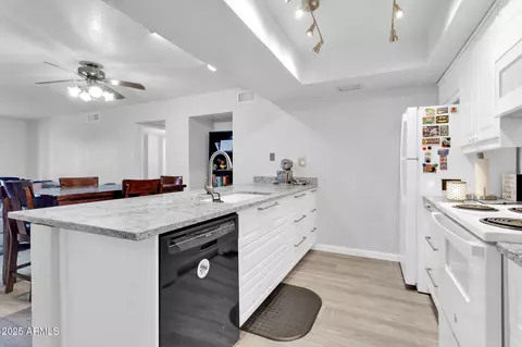 1920 W Lindner Ave #130, Mesa, AZ 85202