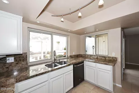1922 E Lane Ave, Phoenix, AZ 85020 photo 14