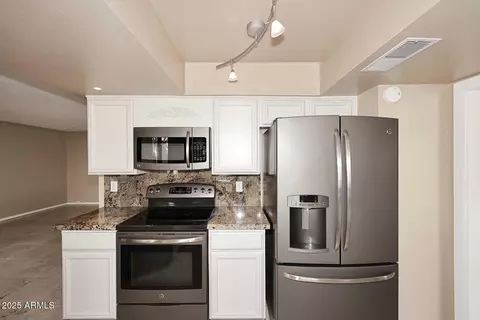 1922 E Lane Ave, Phoenix, AZ 85020 photo 13