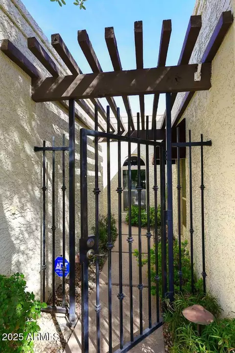 1922 E Lane Ave, Phoenix, AZ 85020 photo 4