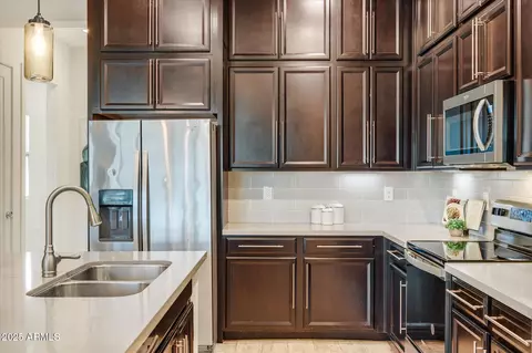 6565 E Thomas Rd #1005, Scottsdale, AZ 85251