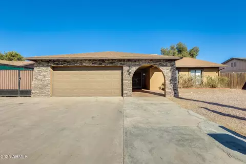 7010 W Medlock Dr, Glendale, AZ 85303