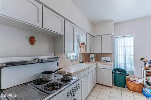 310 W Campbell Ave, Phoenix, AZ 85013 photo 12