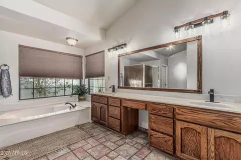 Bath - 3457 Ellis St, Mesa, AZ 85213 photo 2 of 4
