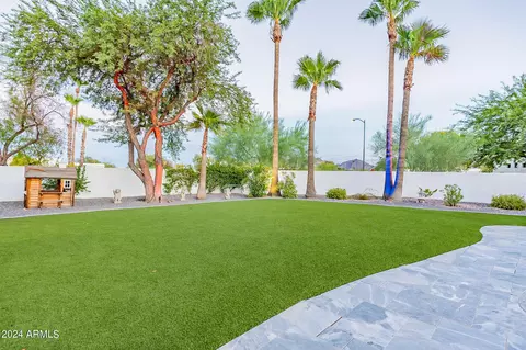 Exterior - 4639 E Mountain View Ct, Phoenix, AZ 85028 photo 11 of 18