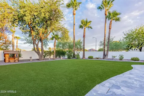 Exterior - 4639 E Mountain View Ct, Phoenix, AZ 85028 photo 7 of 18