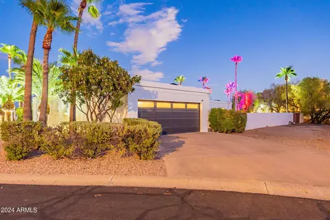 Exterior - 4639 E Mountain View Ct, Phoenix, AZ 85028 photo 4 of 18