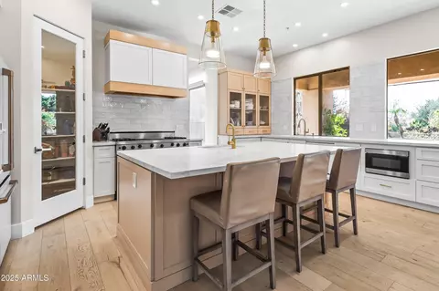 10975 E Bahia Dr, Scottsdale, AZ 85255