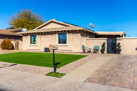5238 W Banff Ln, Glendale, AZ 85306