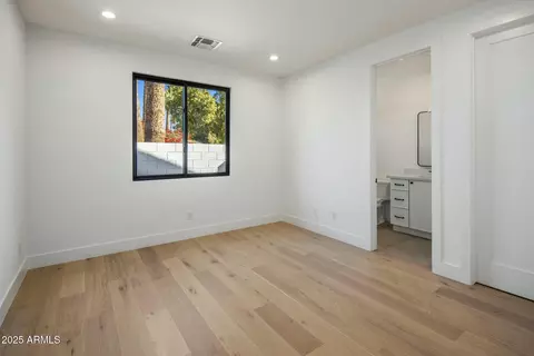 3610 N 40th Pl, Phoenix, AZ 85018 photo 26