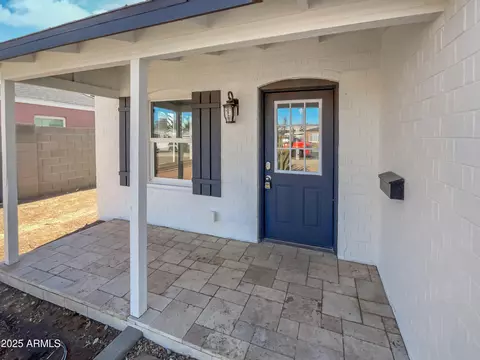Exterior - 309 E Weldon Ave, Phoenix, AZ 85012 photo 3 of 5