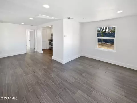 Living - 309 E Weldon Ave, Phoenix, AZ 85012 photo 5 of 5