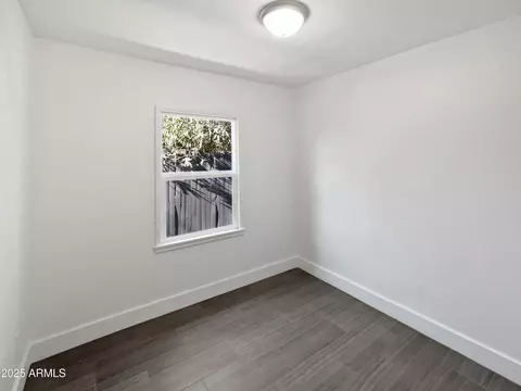 Bedroom - 309 E Weldon Ave, Phoenix, AZ 85012 photo 4 of 7