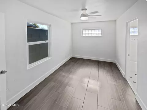 Bedroom - 309 E Weldon Ave, Phoenix, AZ 85012 photo 6 of 7