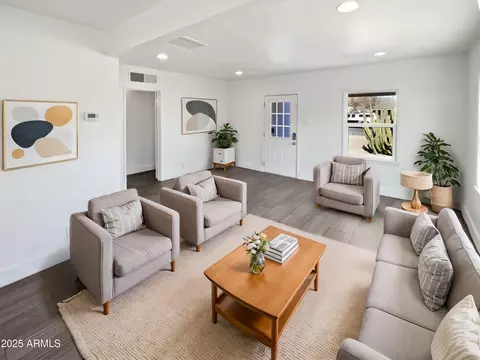 Living - 309 E Weldon Ave, Phoenix, AZ 85012 photo 1 of 5