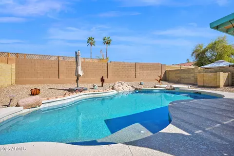 659 S Dodge St, Gilbert, AZ 85233 photo 3