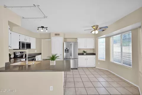 659 S Dodge St, Gilbert, AZ 85233 photo 11