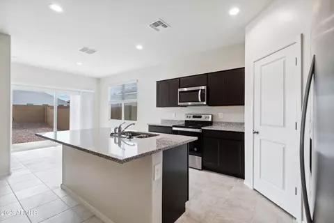 1818 W Stradling Ave, Apache Junction, AZ 85120 photo 7