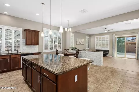 203 E Crescent Pl, Chandler, AZ 85249 photo 5