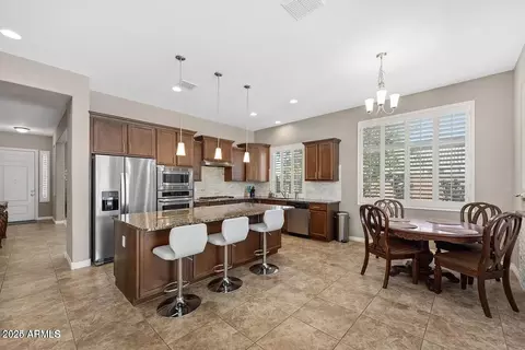 203 E Crescent Pl, Chandler, AZ 85249 photo 6
