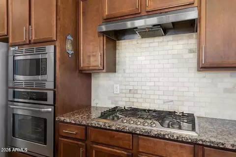 203 E Crescent Pl, Chandler, AZ 85249 photo 8