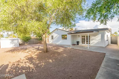 2328 E Laurel Ln, Phoenix, AZ 85028 photo 31