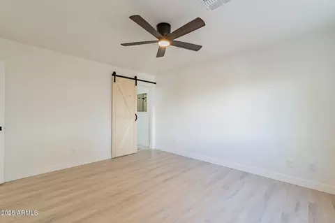 2328 E Laurel Ln, Phoenix, AZ 85028 photo 25