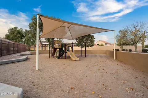 3720 E South Fork Dr, Phoenix, AZ 85044 photo 29