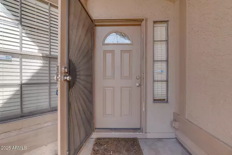 1354 E Brentrup Dr, Tempe, AZ 85283 photo 4