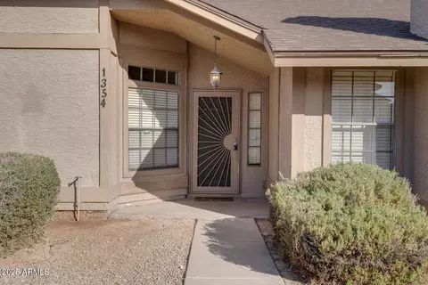 1354 E Brentrup Dr, Tempe, AZ 85283 photo 3