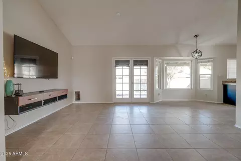1354 E Brentrup Dr, Tempe, AZ 85283 photo 8