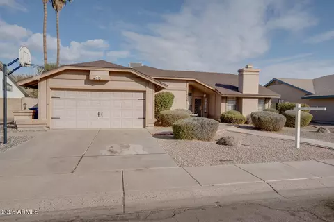 1354 E Brentrup Dr, Tempe, AZ 85283