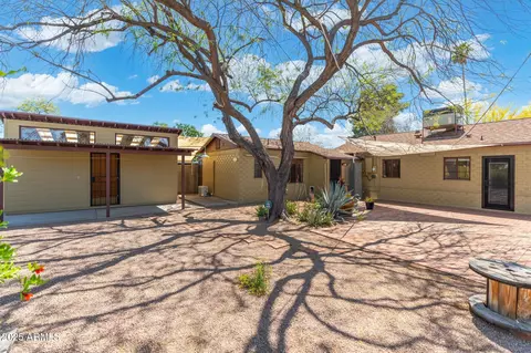 Exterior - 2434 E Pinchot Ave, Phoenix, AZ 85016 photo 10 of 11