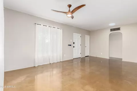 Living - 2434 E Pinchot Ave, Phoenix, AZ 85016 photo 3 of 4