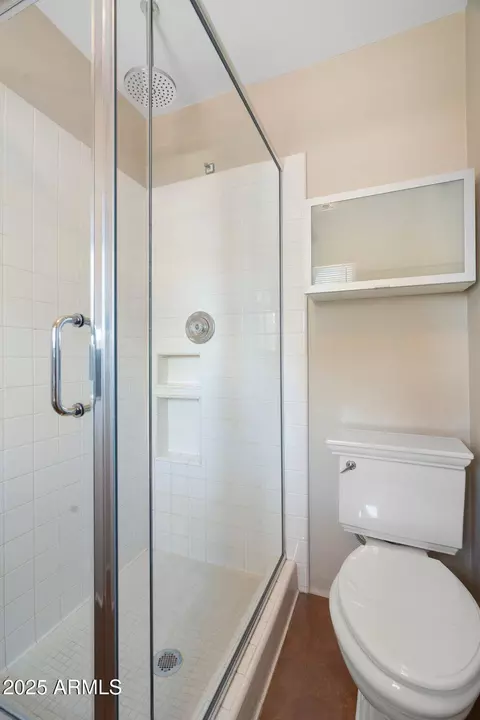 Bath - 2434 E Pinchot Ave, Phoenix, AZ 85016 photo 4 of 4