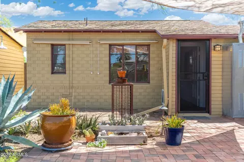 Exterior - 2434 E Pinchot Ave, Phoenix, AZ 85016 photo 7 of 11