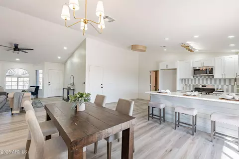 Dining - 10811 E Contessa St, Mesa, AZ 85207 photo 3 of 3