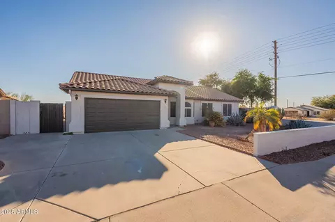 Exterior - 10811 E Contessa St, Mesa, AZ 85207 photo 2 of 9