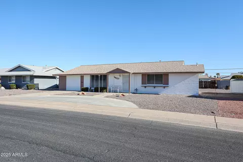 10615 N 102nd Dr, Sun City, AZ 85351