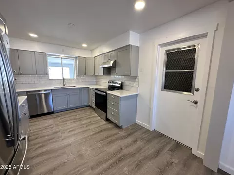 Kitchen - 6449 E Dodge St, Mesa, AZ 85205 photo 2 of 6